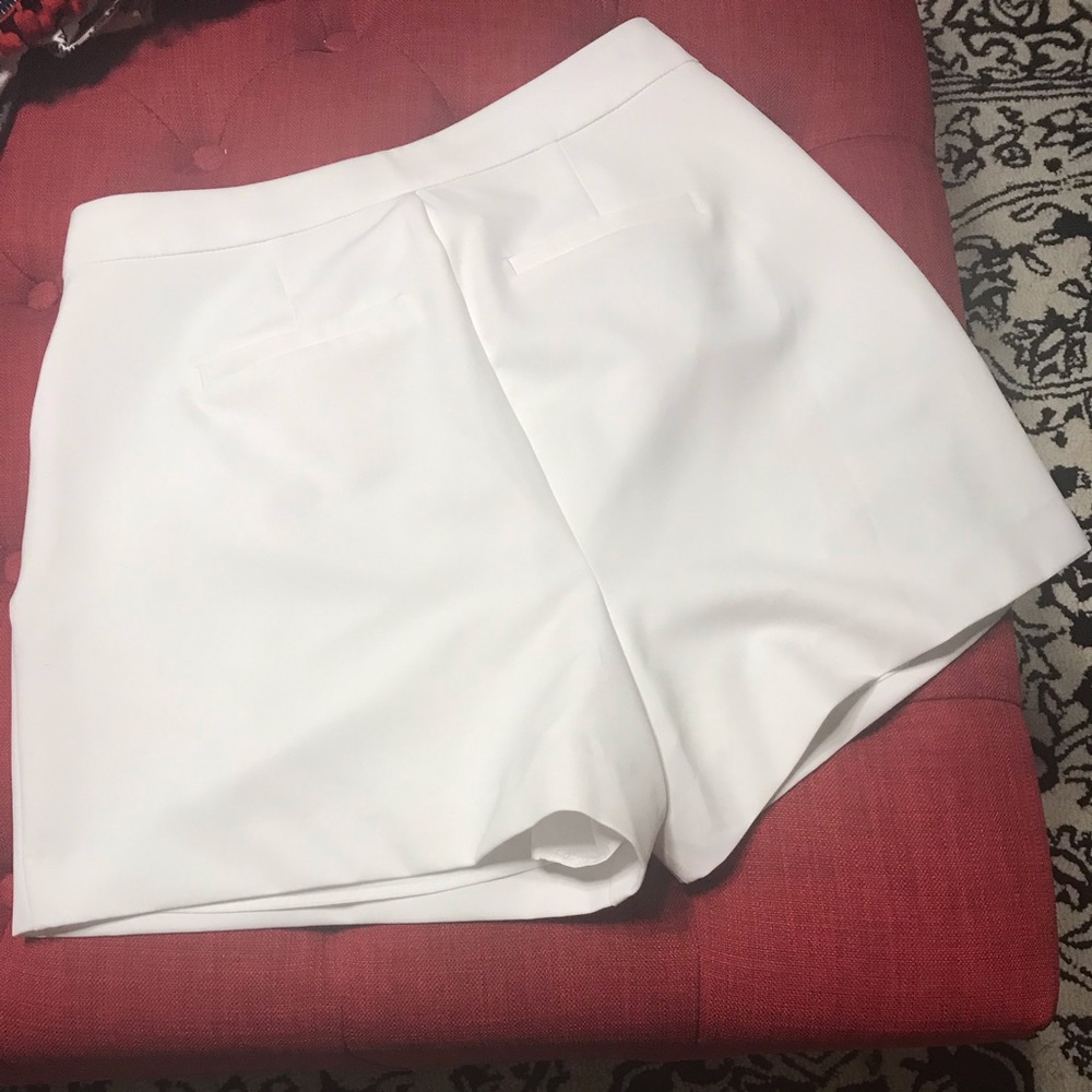 Saks Fifth Ave pleated shorts - Picture 2 of 4